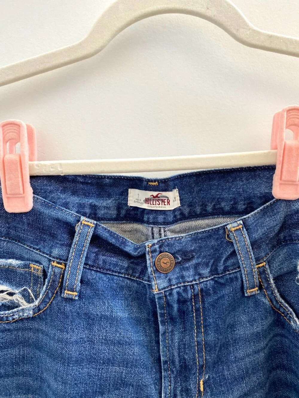 Hollister Dark Wash Distressed Jeans Size 7